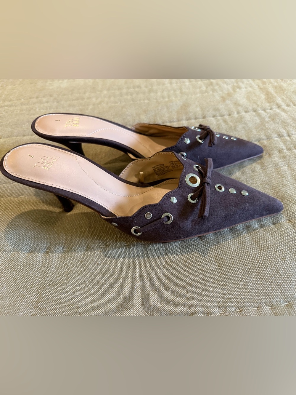 Women’s Brown Suede Pointed-Toe Slingback Heels with Eyelet Detail